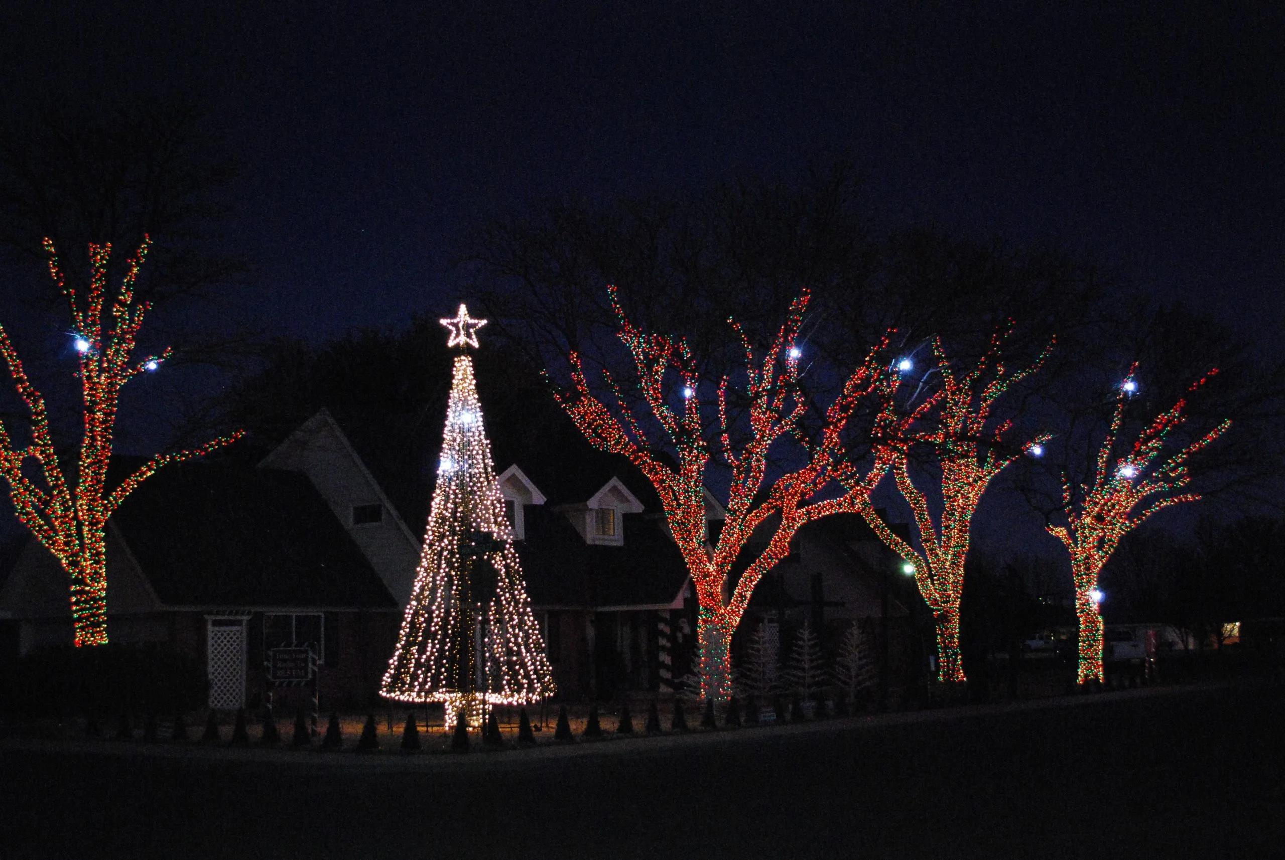 Hallum Decorations