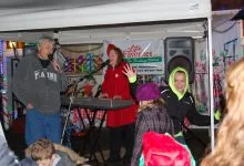 Judy Pancooast sing (with a little help from her fans)